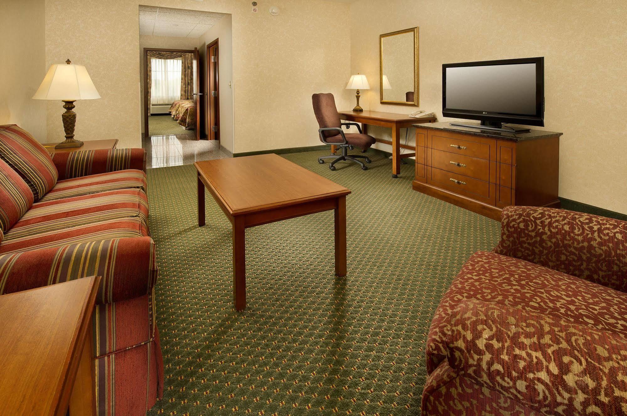 Drury Inn & Suites Middletown Franklin Bilik gambar